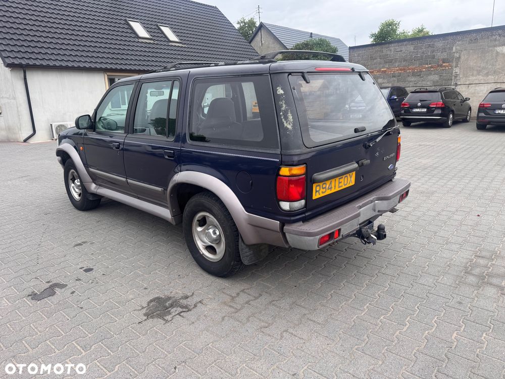 Ford Explorer 4.0 - 5