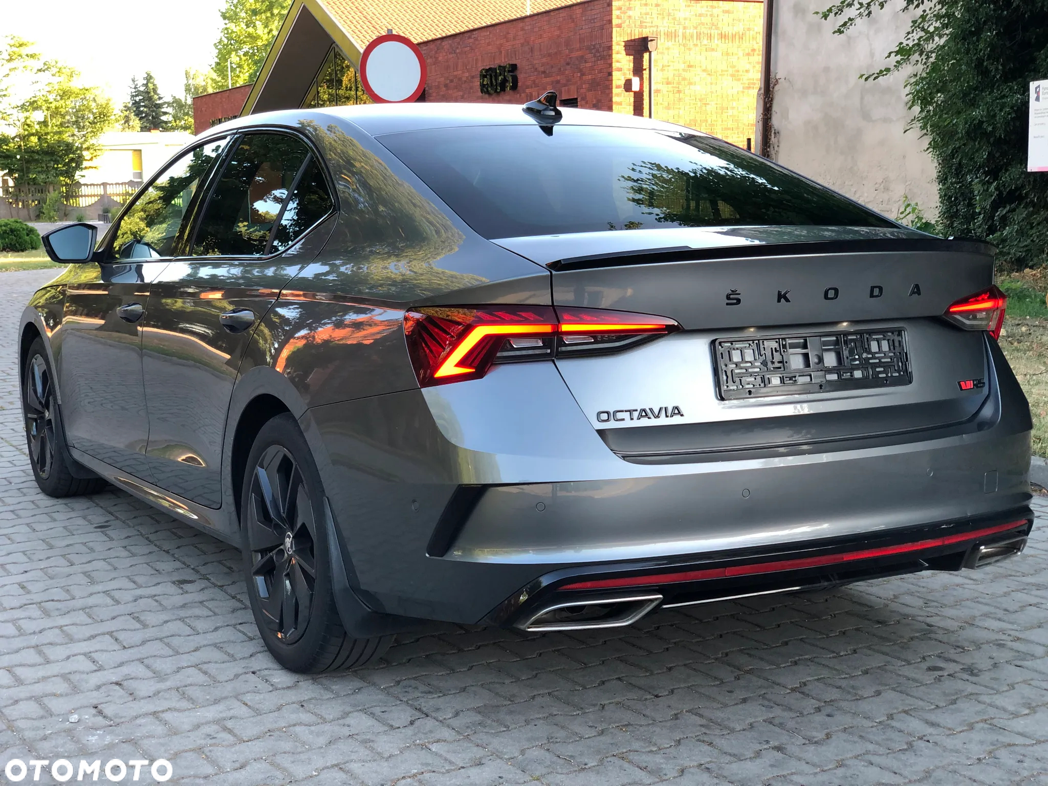 Skoda Octavia 2.0 TDI DSG RS - 4