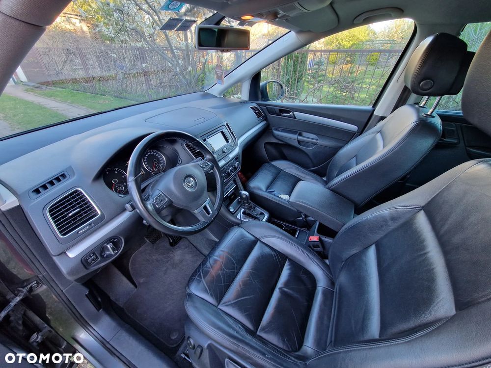 Volkswagen Sharan 2.0 TDI DSG BlueMotion Technology Highline - 22