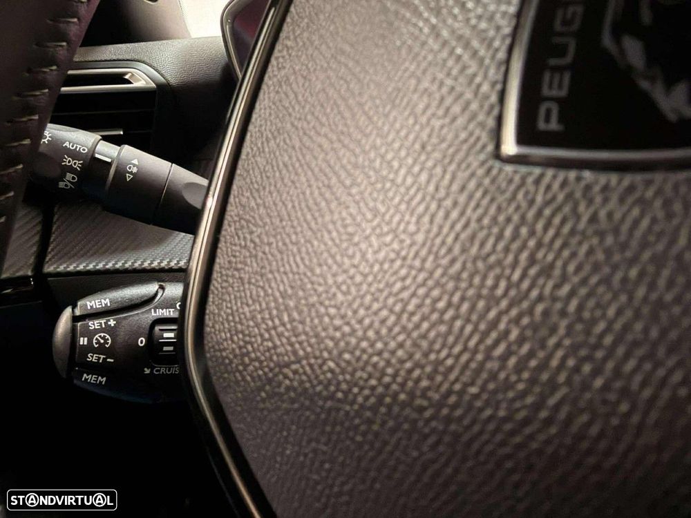 Peugeot 2008 1.2 PureTech Active - 22