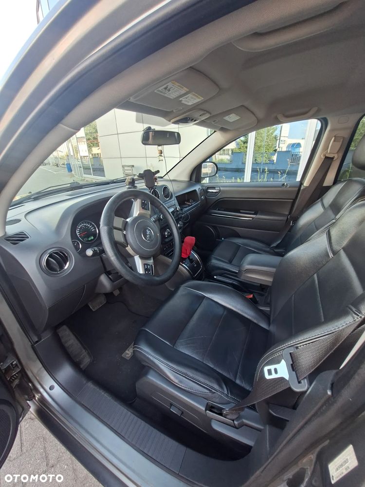 Jeep Compass - 8