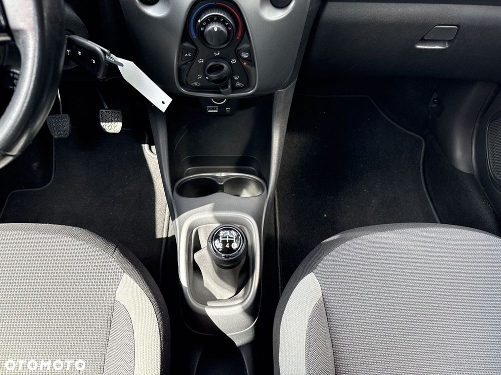 Toyota Aygo - 16