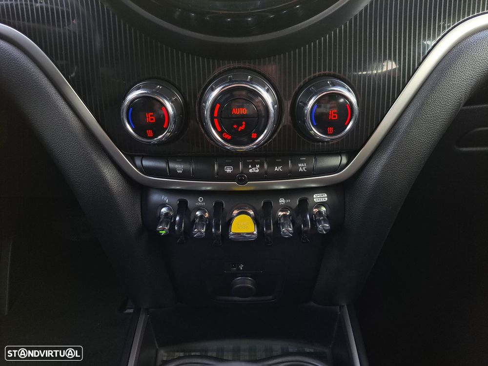 MINI Countryman Cooper SE ALL4 Auto - 13