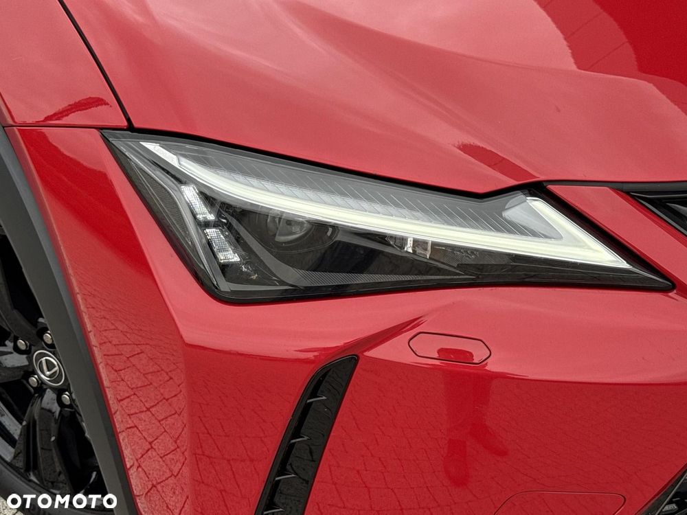 Lexus UX - 27