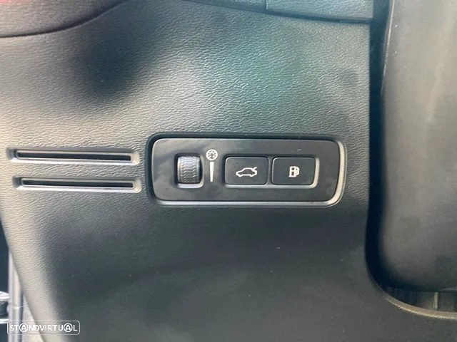 Volvo XC 40 1.5 T4 PHEV Plus Bright - 20