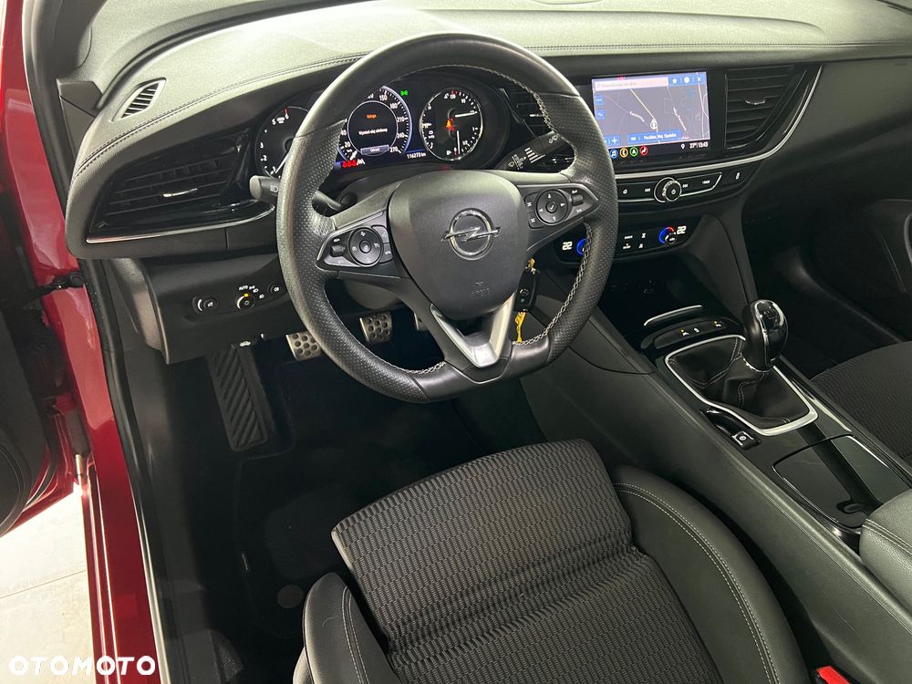 Opel Insignia - 12
