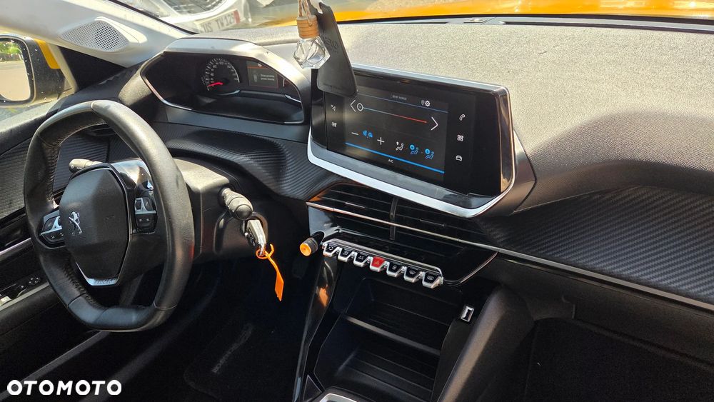 Peugeot 208 PureTech 100 Active - 8