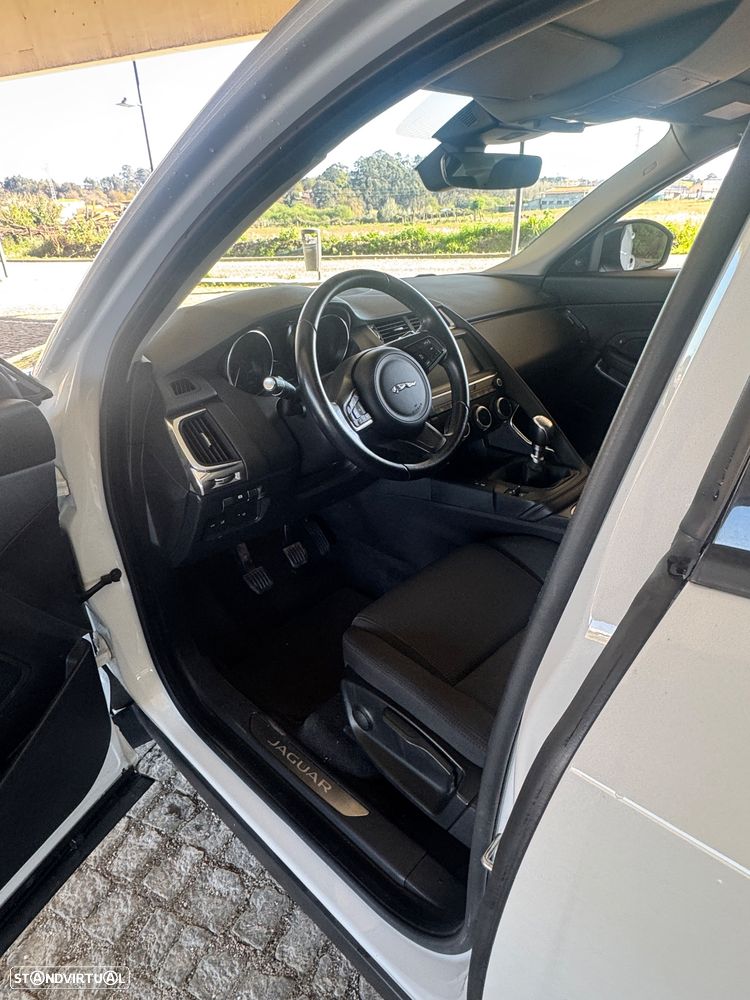 Jaguar E-Pace 2.0 i4D R-Dynamic - 7