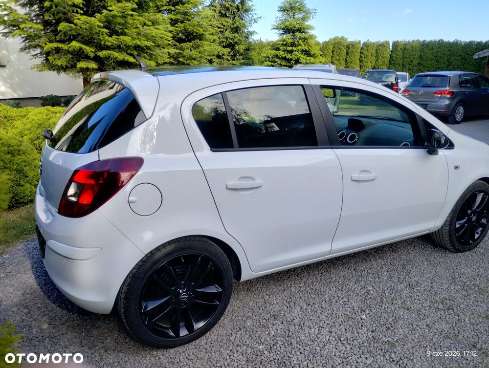 Opel Corsa 1.4 16V Color Edition - 14