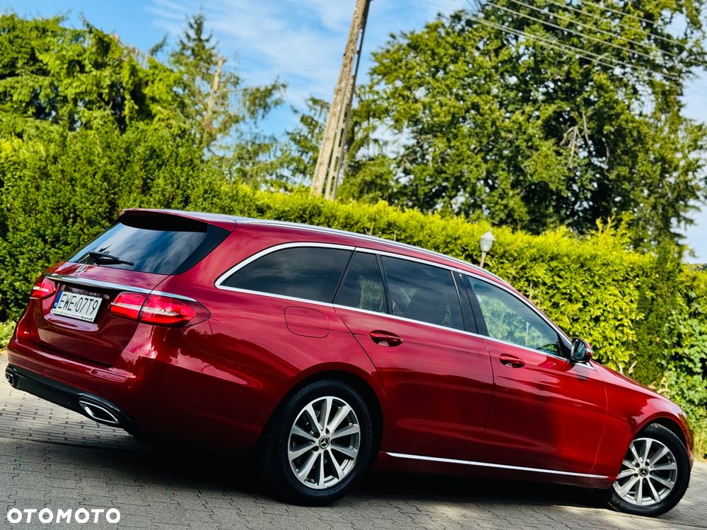 Mercedes-Benz Klasa E 220 d T 9G-TRONIC Exclusive - 10