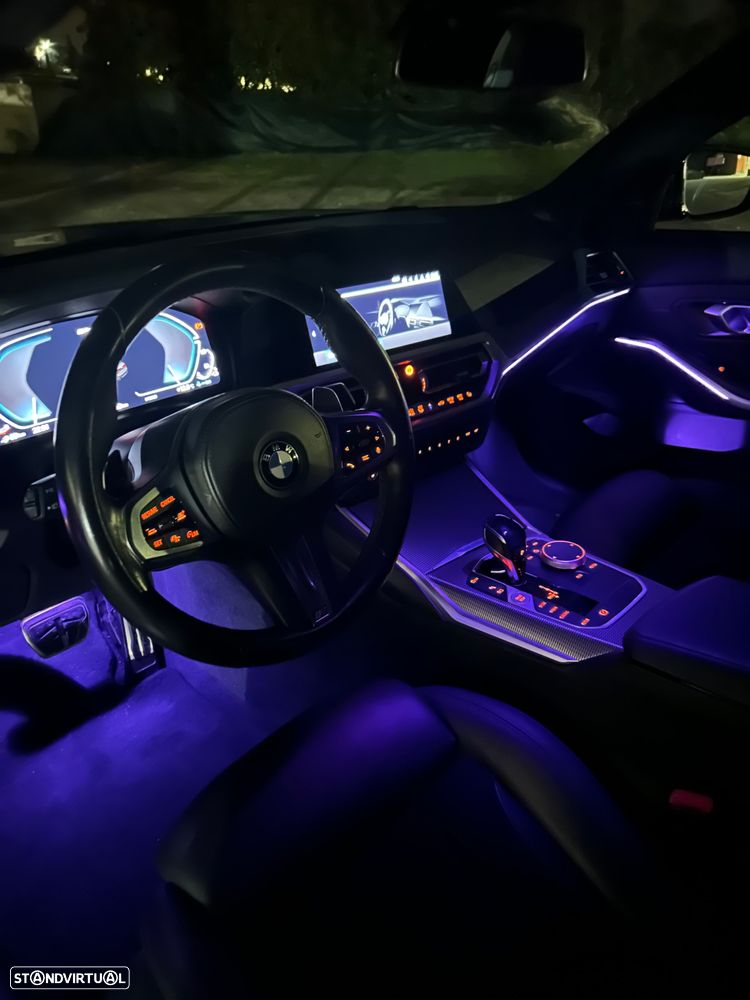 BMW 330 e Aut. M Sport - 24