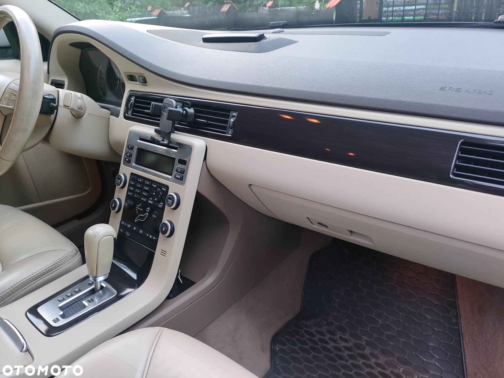Volvo XC 70 - 8