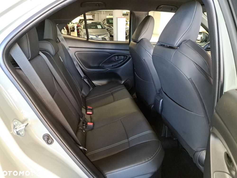 Toyota Yaris Cross - 15