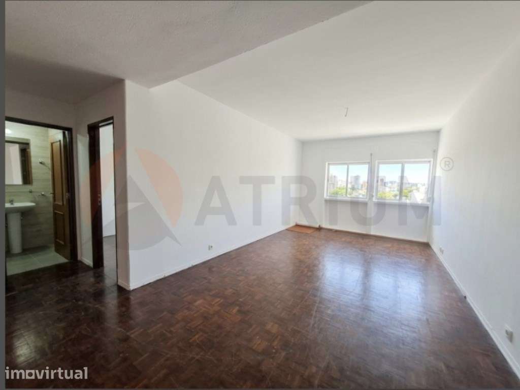 T3 com com algumas remodelações, Prédio com Elevador - Setúbal - Grande imagem: 4/13