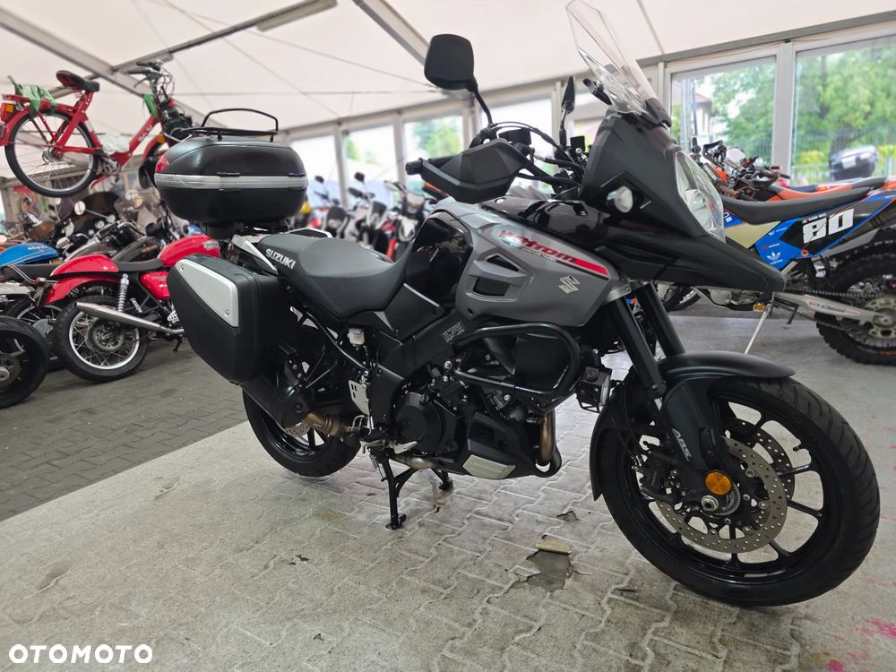 Suzuki DL - 25