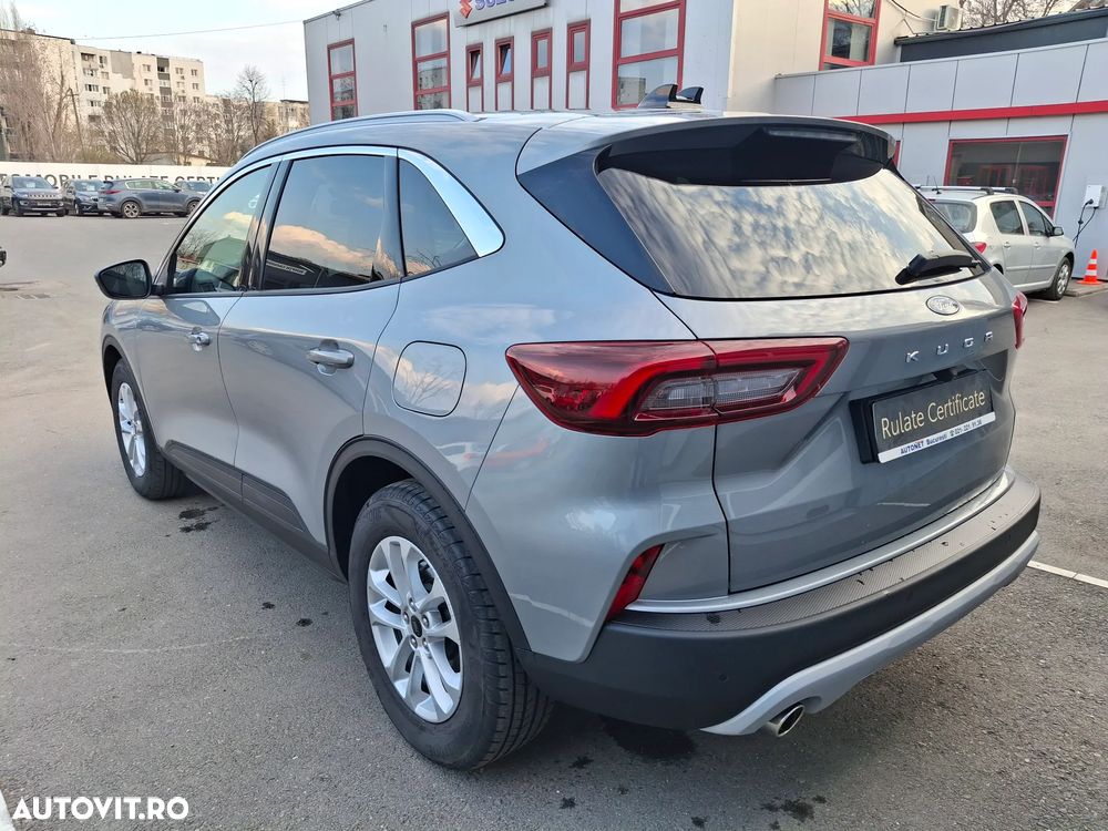 Ford Kuga 1.5 EcoBoost A8 FWD Titanium - 8