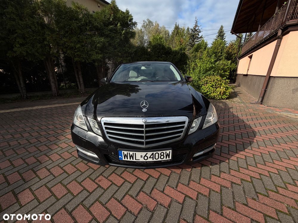 Mercedes-Benz Klasa E 220 CDI BlueEff Avantgarde - 26