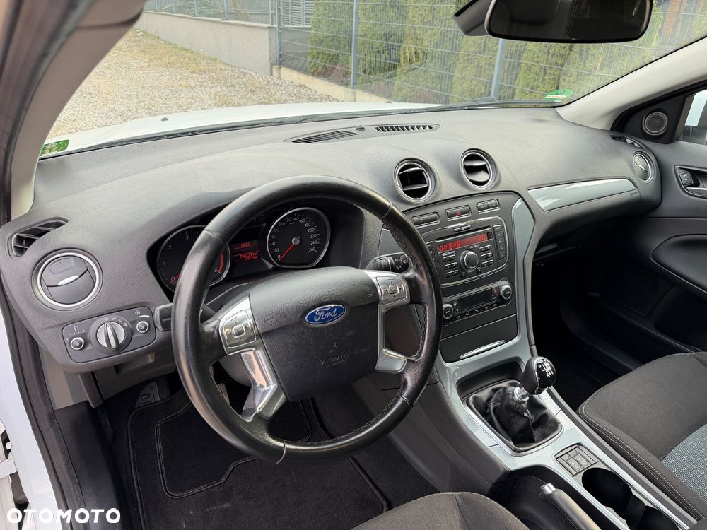 Ford Mondeo 2.0 TDCi Titanium - 14