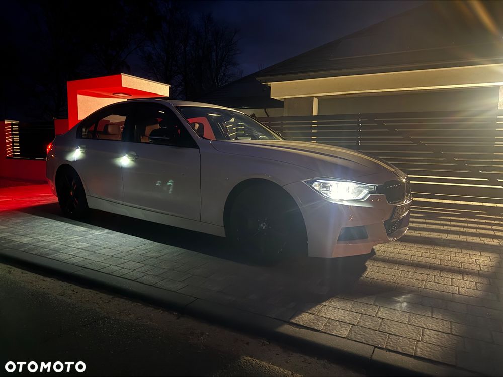BMW Seria 3 335i xDrive Edition Sport - 7