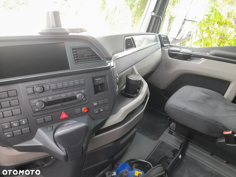 MAN TGX 26.470 6x2-4  OŚ PODWIESZANA - SKRĘTNA, HDS Dzwig Żuraw Fassi F235 + 5/6 funkcja chwytak/rotator + RADIO!!! Skrzynia 660x250cm - 35
