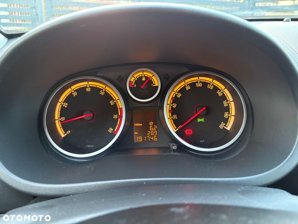 Opel Corsa 1.2 16V Cosmo - 17