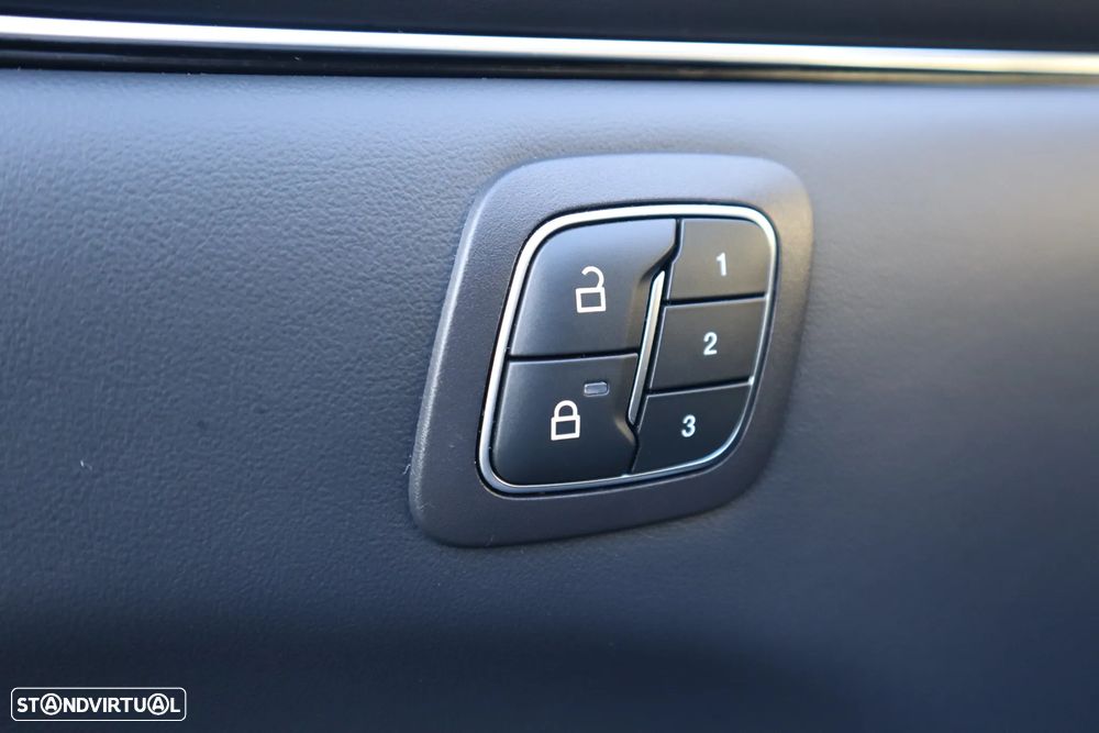 Ford Mustang Mach-E 98.7 kWh Premium - 19