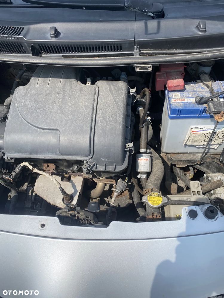 Toyota Yaris 1.0 VVT-i - 16