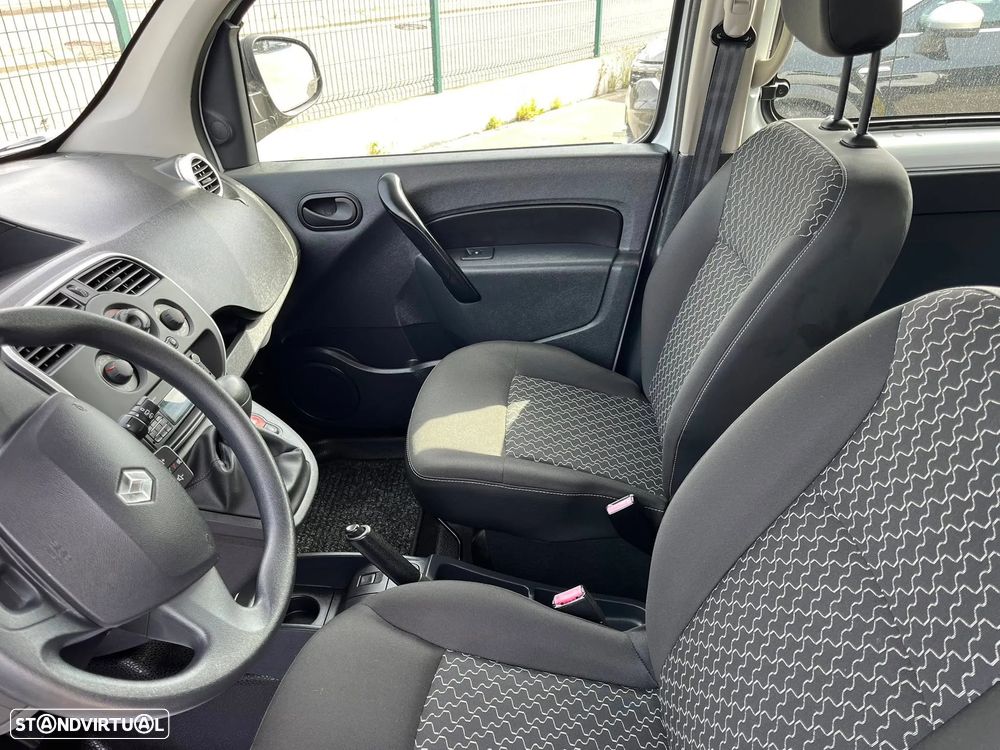 Renault Kangoo E-Tech - 9