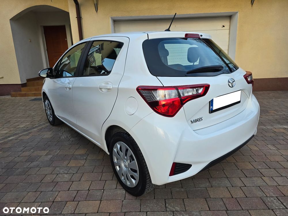Toyota Yaris 1.0 VVT-i - 4