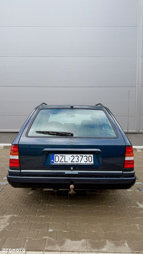 Mercedes-Benz W124 (1984-1993) - 14