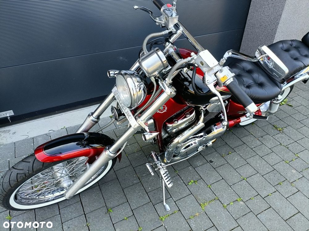 Suzuki Intruder - 18