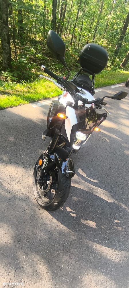 Honda CB - 1