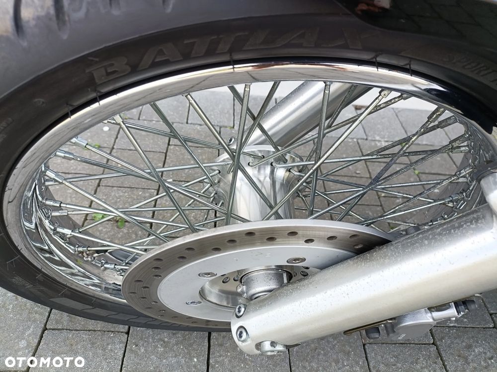 Honda VT - 12