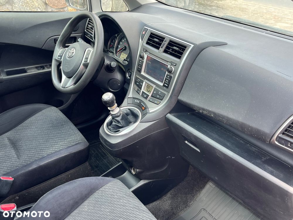 Toyota Verso S 1.4 D-4D Club - 8