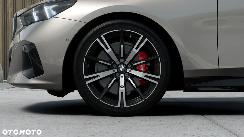 BMW Seria 5 520d xDrive mHEV M Sport - 4