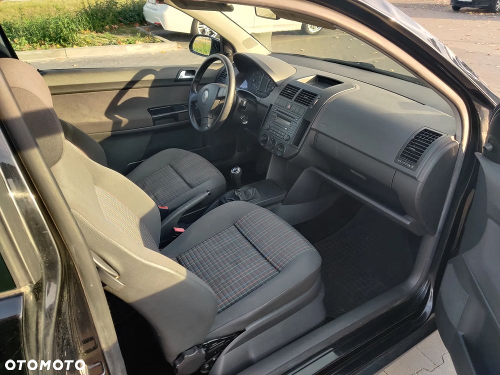 Volkswagen Polo 2009 photo 5