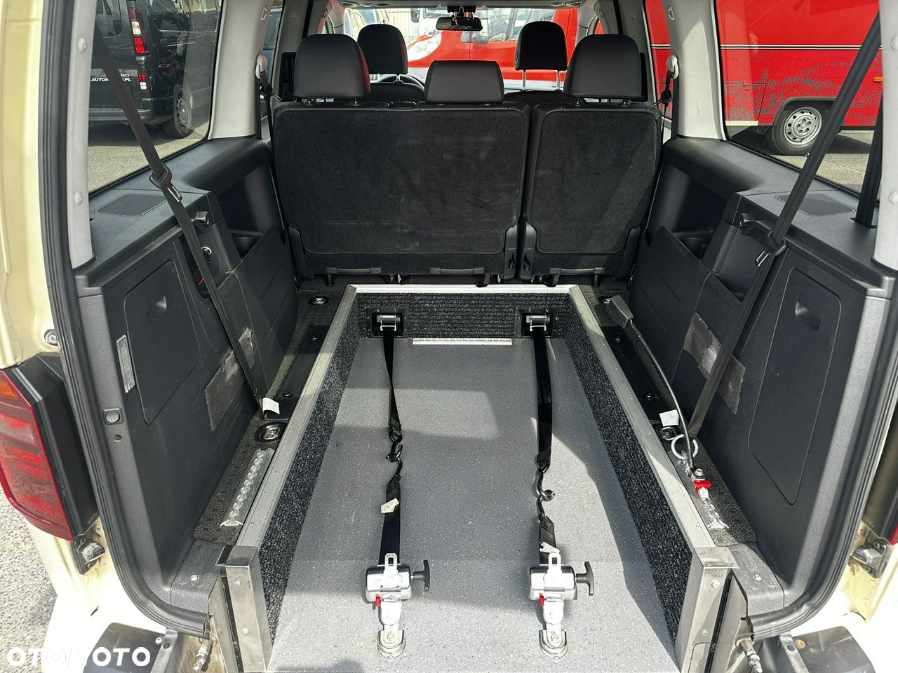 Volkswagen Caddy - 3