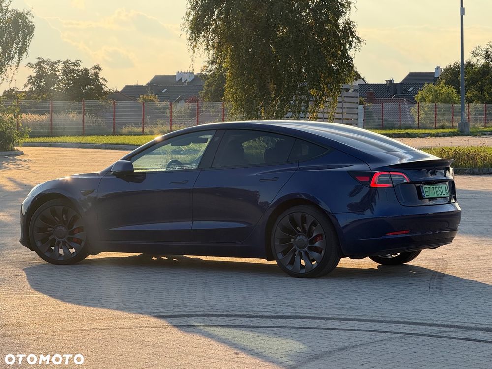 Tesla Model 3 Performance AWD - 4