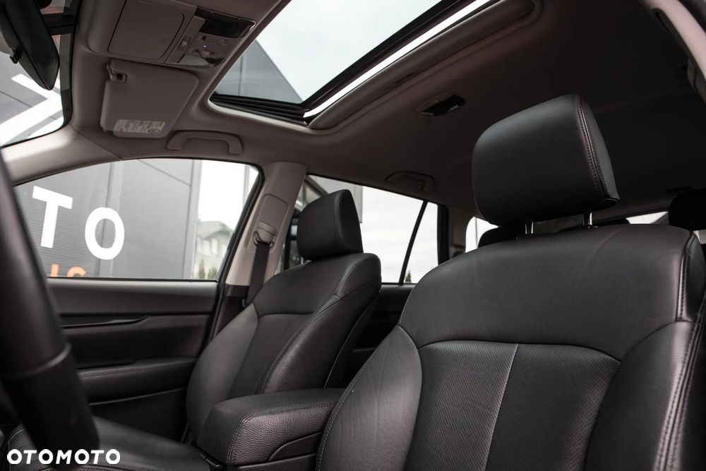 Subaru Legacy 2.5i GT - 15