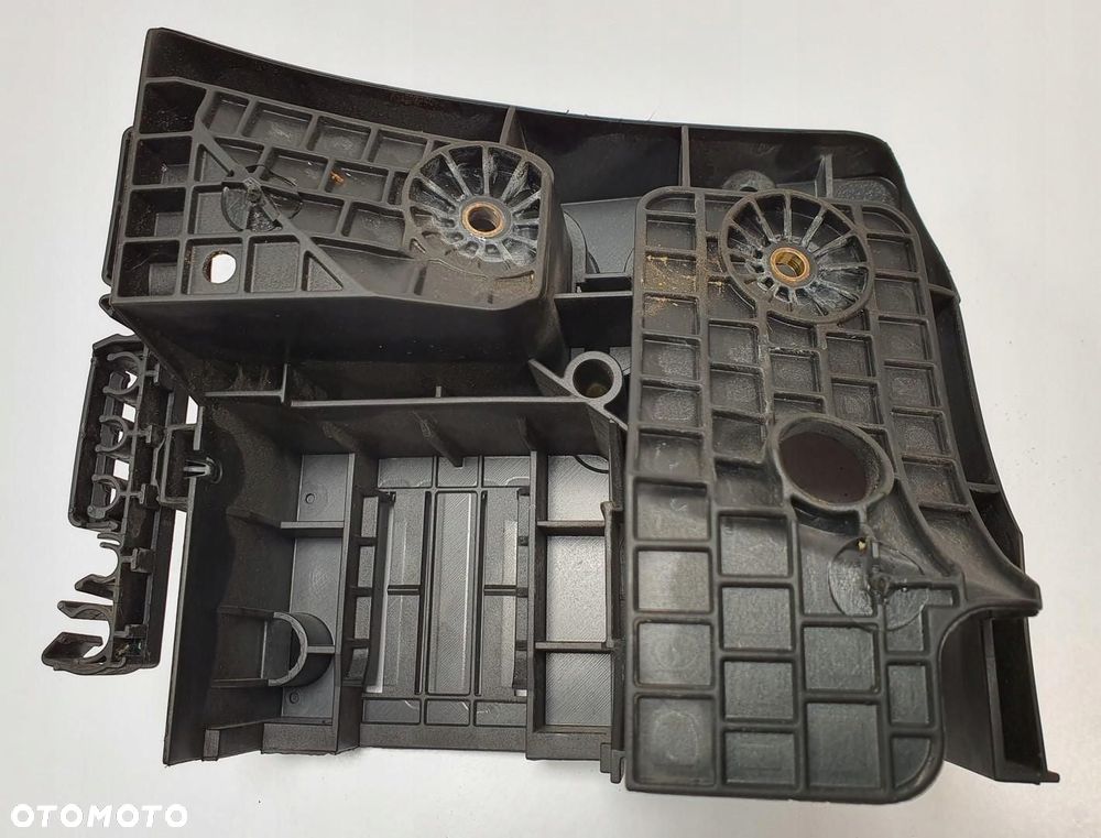 OBUDOWA SKRZYNKA BEZPIECZNIKÓW VW GOLF V 1K0907361B - 2