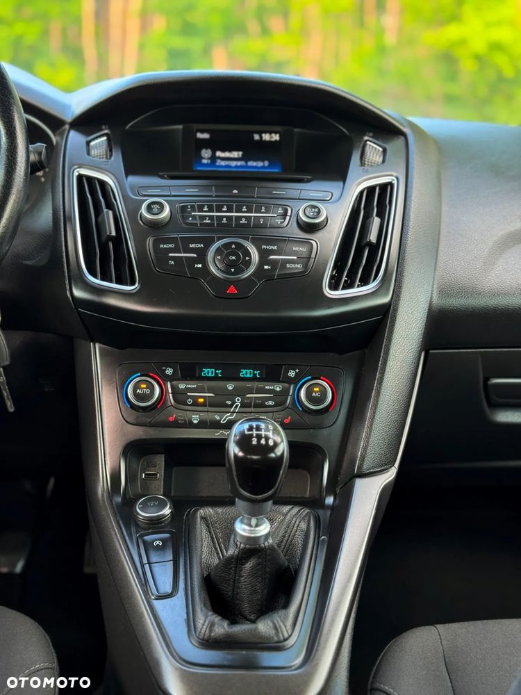 Ford Focus 1.6 Gold X - 27