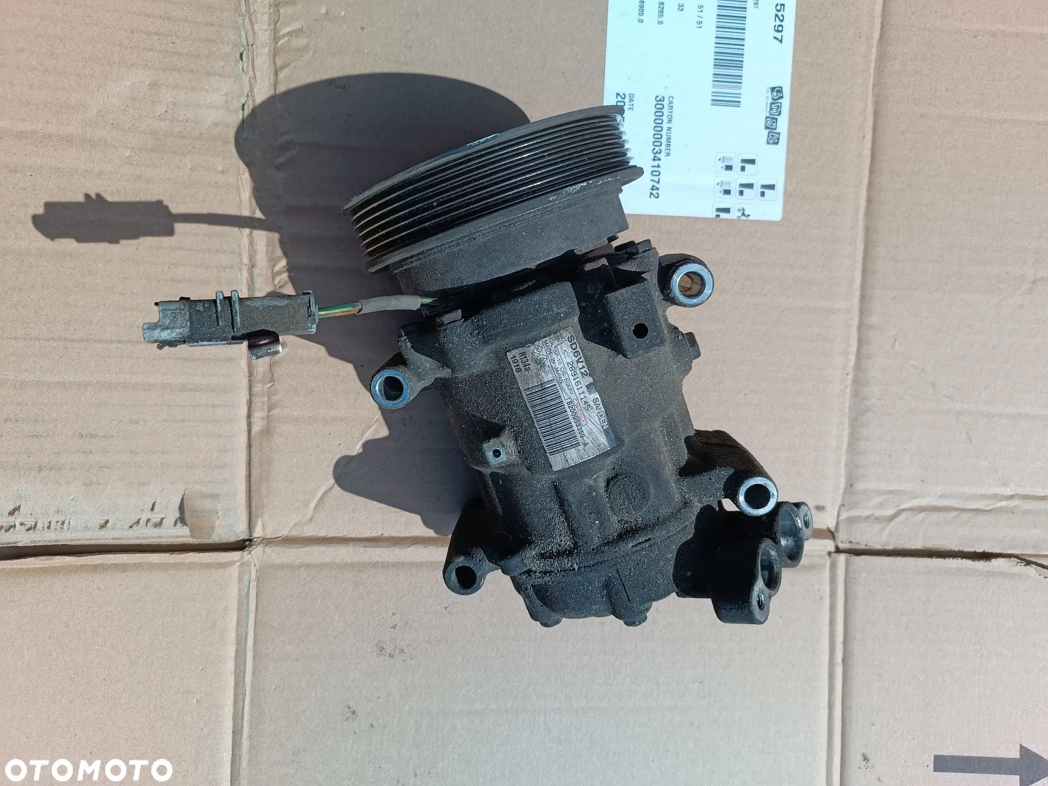 SPRĘŻARKA KOMPRESOR KLIMATYZACJI RENAULT 8200953359A - 1