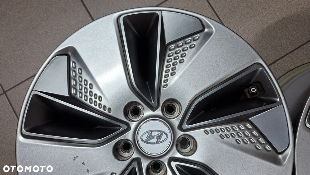 Felgi Aluminiowe 17 Hyundai Kona 5x114.3 ET 50 - 13