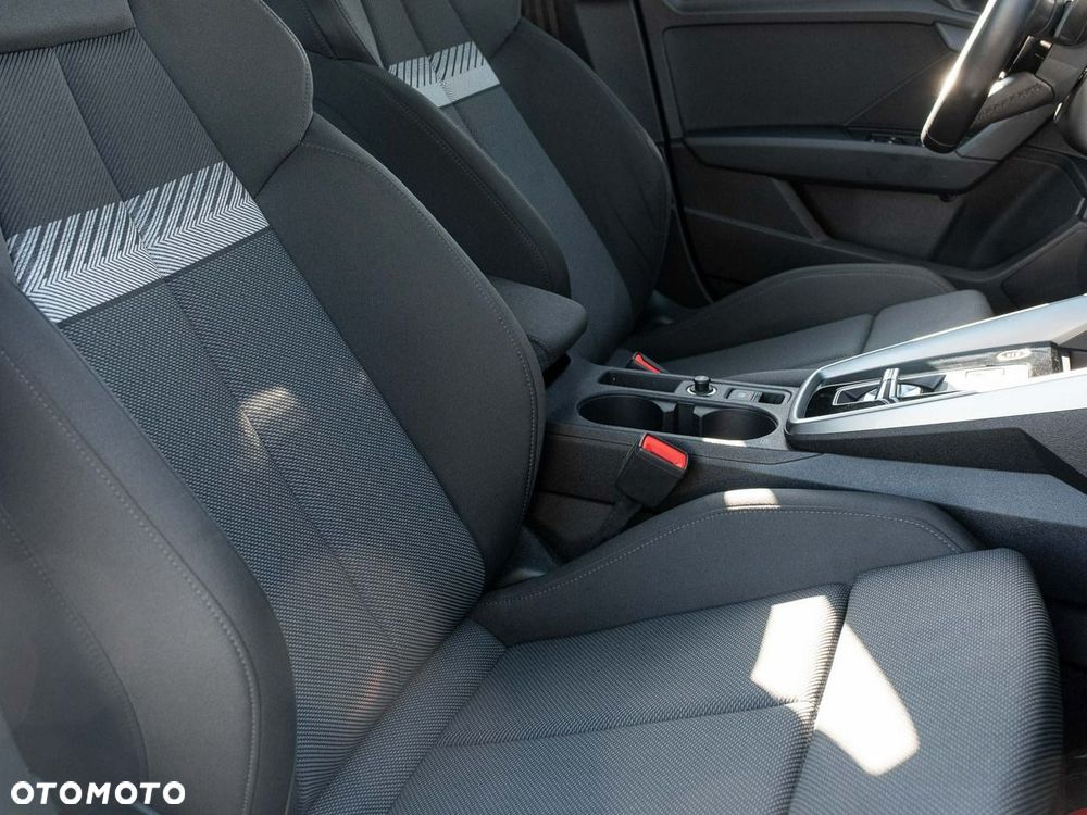 Audi A3 Sportback 35 TDI S tronic - 17