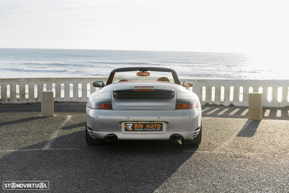 Porsche 911 (996) Carrera 4 Cabrio - 8