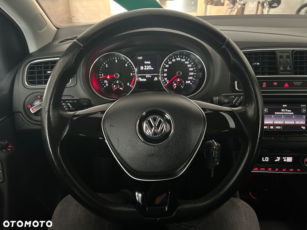 Volkswagen Polo 1.4 TDI (Blue Motion Technology) Comfortline - 30