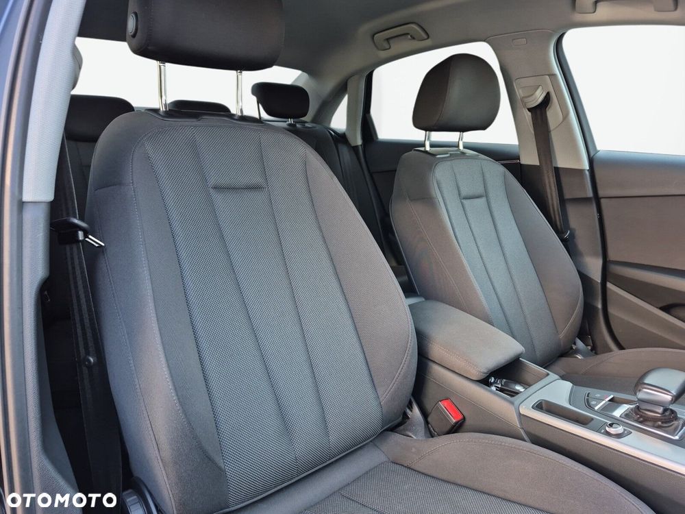 Audi A4 Limousine 35 TFSI S tronic - 12