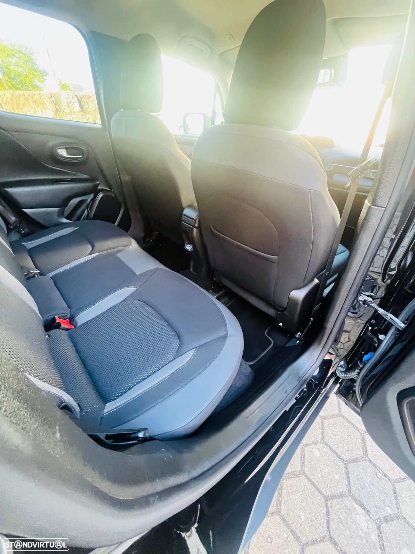 Jeep Renegade 1.3 TG 4Xe Limited - 30