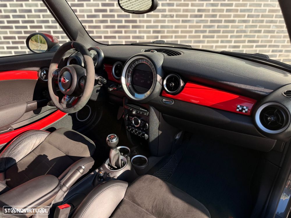 MINI 3 Portas John Cooper Works - 15