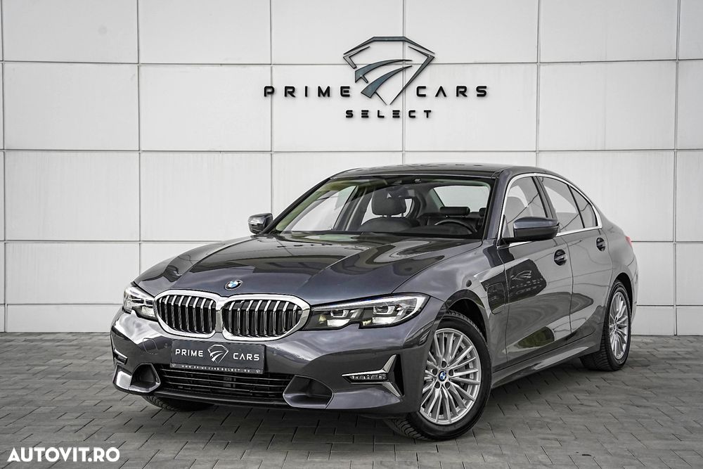 BMW Seria 3 330e Aut. Luxury Line - 9